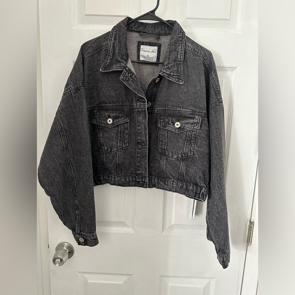 NWT Faded Black Cropped Denim Jacket